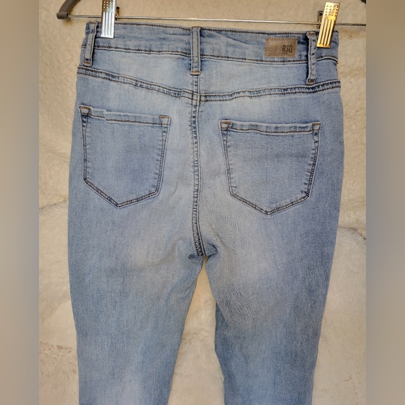 RSQ, 3/26, Manhattan High Rise Jeans, Light Wash Blue - Picture 4 of 4